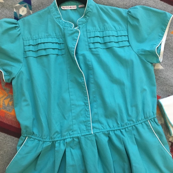 Super cute vintage dress. - Picture 2 of 5